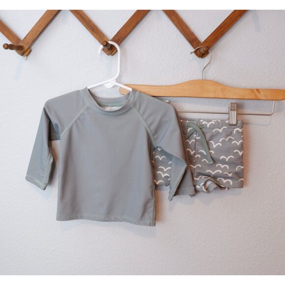 Rylee + Cru Kids Wave Pattern Rashguard Swimsuit, size 6-12 months - Picture 9 of 11